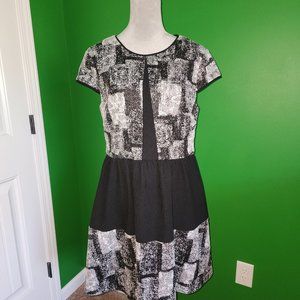 Betsey Johnson Black & White Dress Size 12